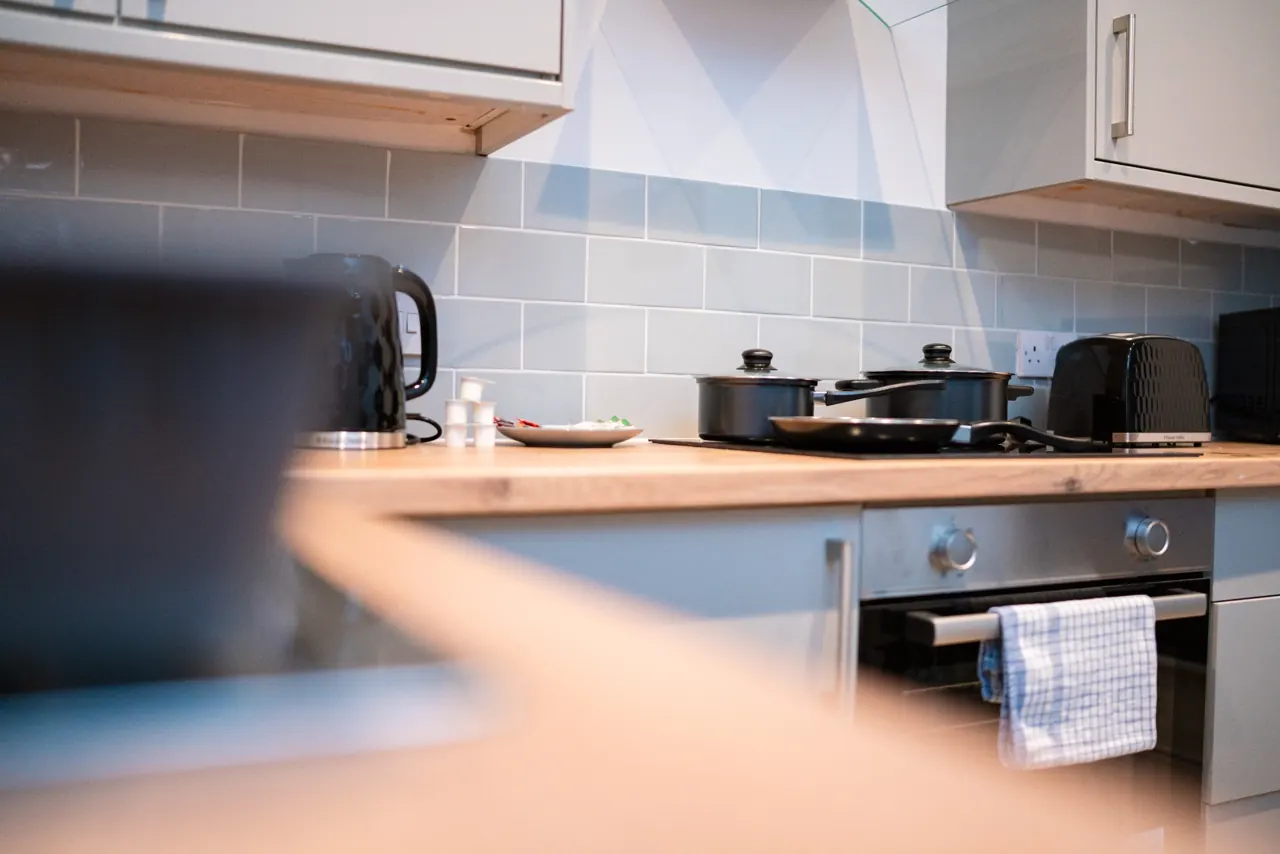 Kitchen worktop and appliances